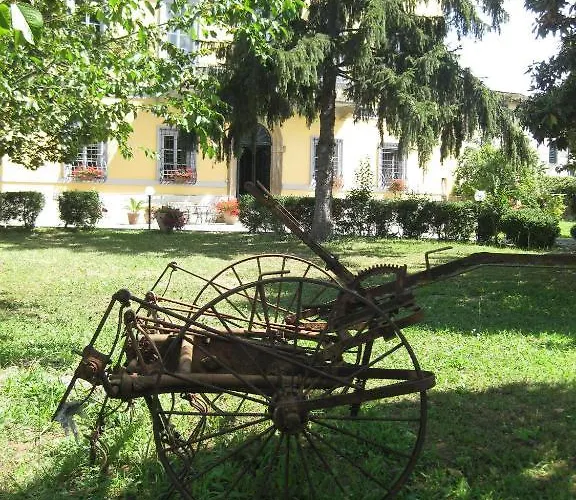 Couette-café Pardi 3*