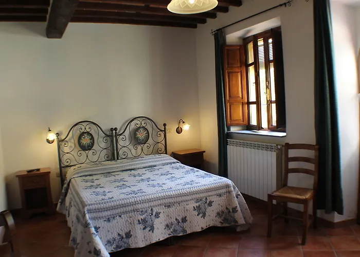 فندق مبيت وإفطار Pardi 3*